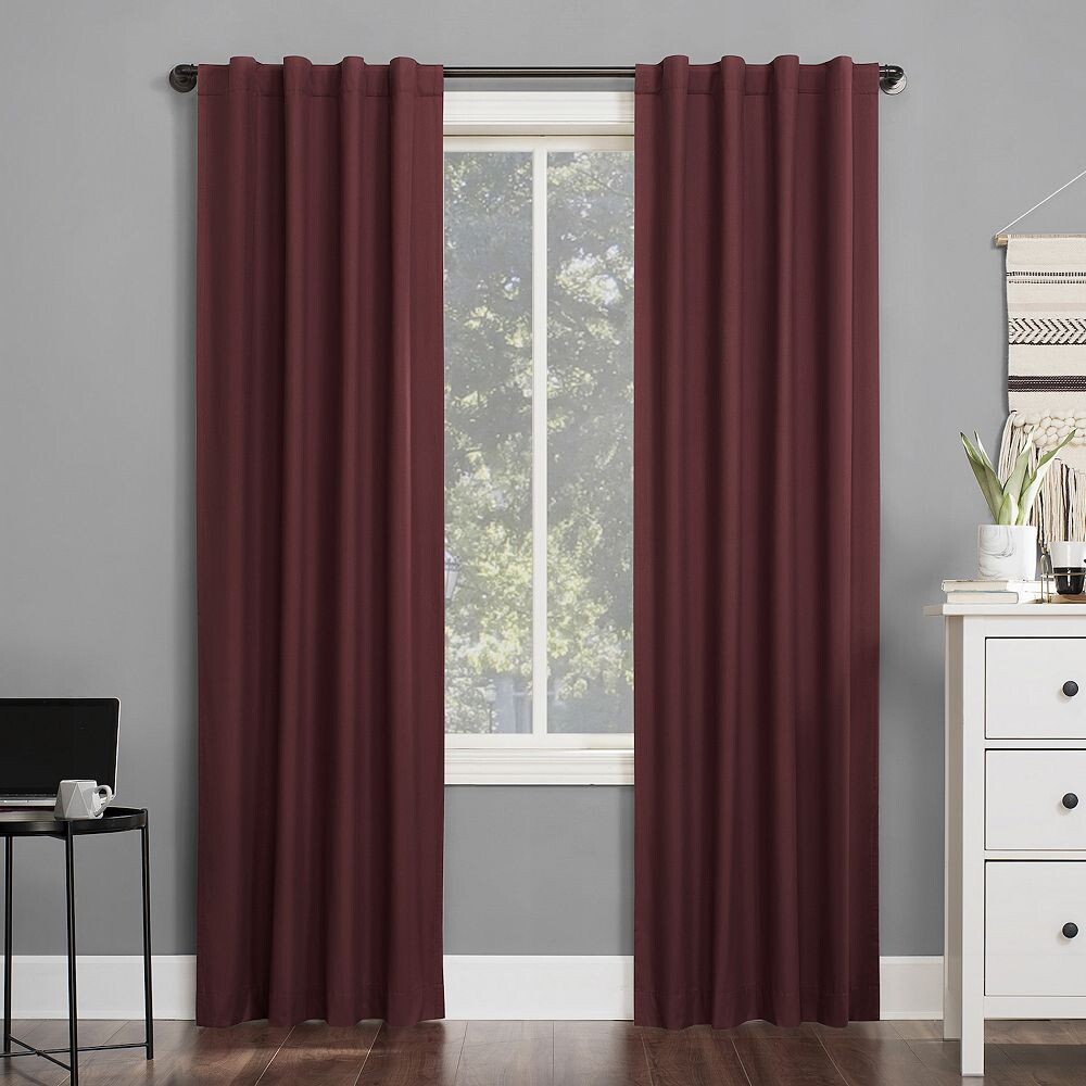 Sun Zero Cyrus Thermal 100% затемняющие оконные шторы с задней вставкой, цвет Wine
Sun Zero Cyrus Thermal 100% затемняющие оконные шторы с задней вставкой, цвет Wine