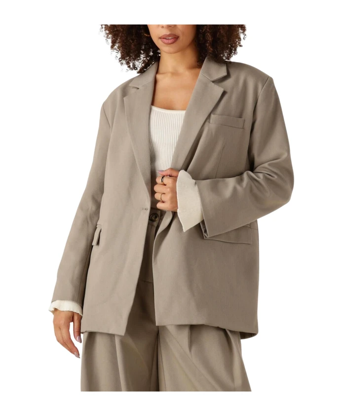 Блейзер бежевого цвета для стильных дней Moves, серый
Блейзер бежевого цвета для стильных дней Moves, серый