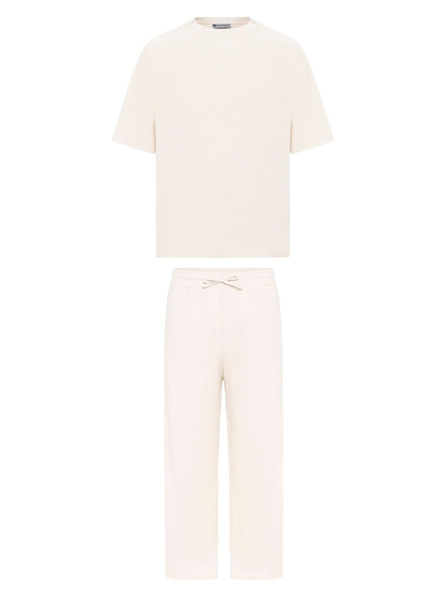 Спортивный костюм Dandalo Ivo, светло-бежевый
Спортивный костюм Dandalo Ivo, светло-бежевый