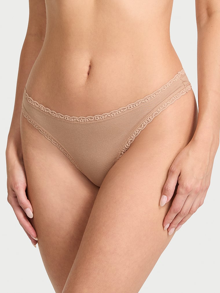 Хлопковые стринги с кружевом на талии Lace Trim, lace trim praline
Хлопковые стринги с кружевом на талии Lace Trim, lace trim praline