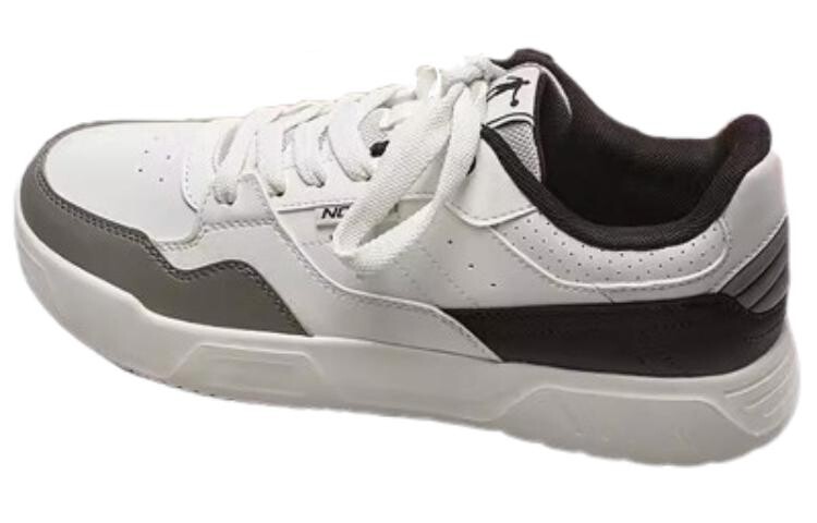 Кеды мужские, обувь для скейтбординга низкая белый Qiaodan
Кеды мужские, обувь для скейтбординга низкая белый Qiaodan