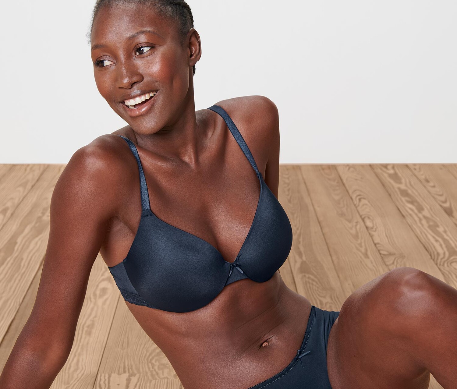 Бюстгальтер-футболка Tchibo, темно-синий
Бюстгальтер-футболка Tchibo, темно-синий