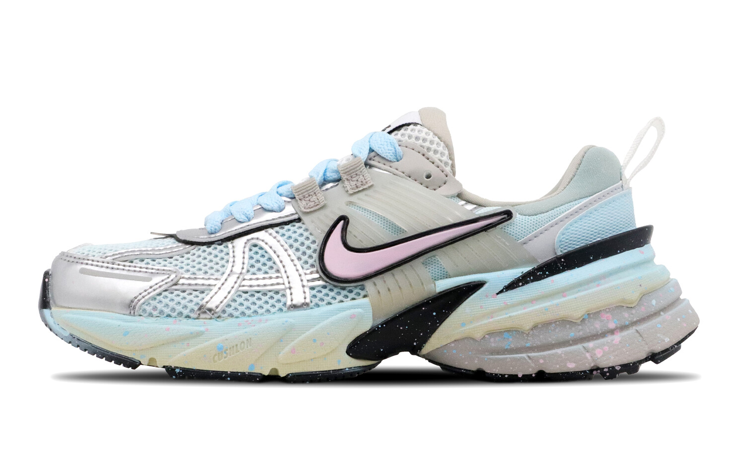 Кроссовки для бега V2K Run женские с низким верхом розовые/серые/синие Nike
Кроссовки для бега V2K Run женские с низким верхом розовые/серые/синие Nike