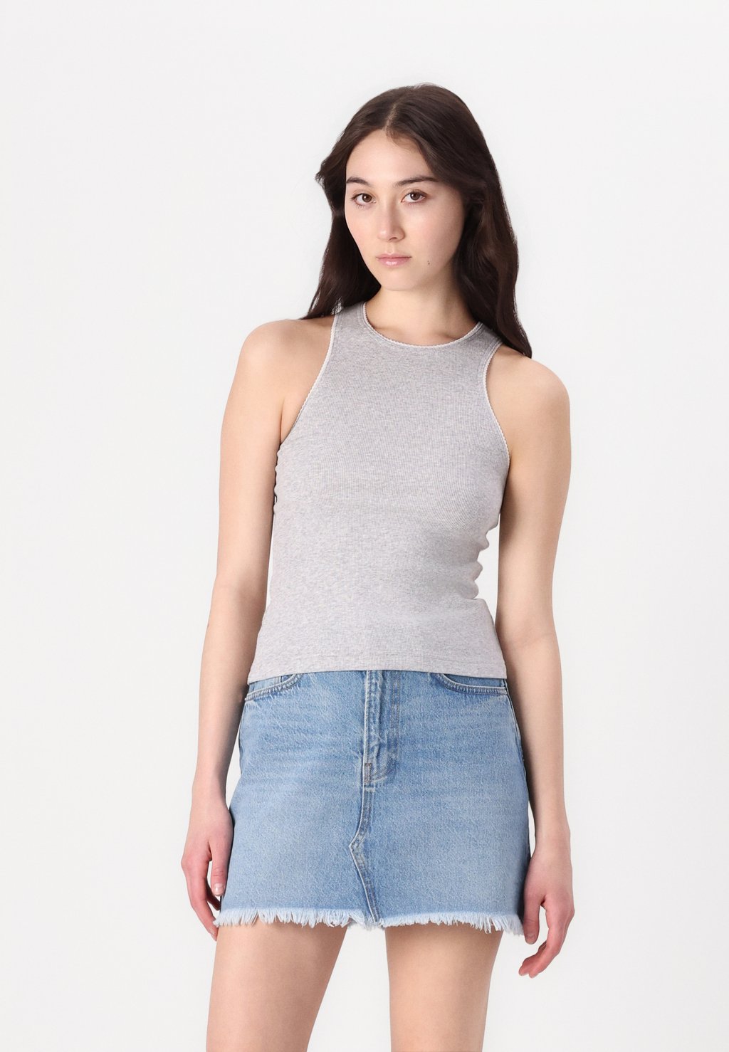 Топ JUNE TANK Samsøe Samsøe, светло-серый
Топ JUNE TANK Samsøe Samsøe, светло-серый