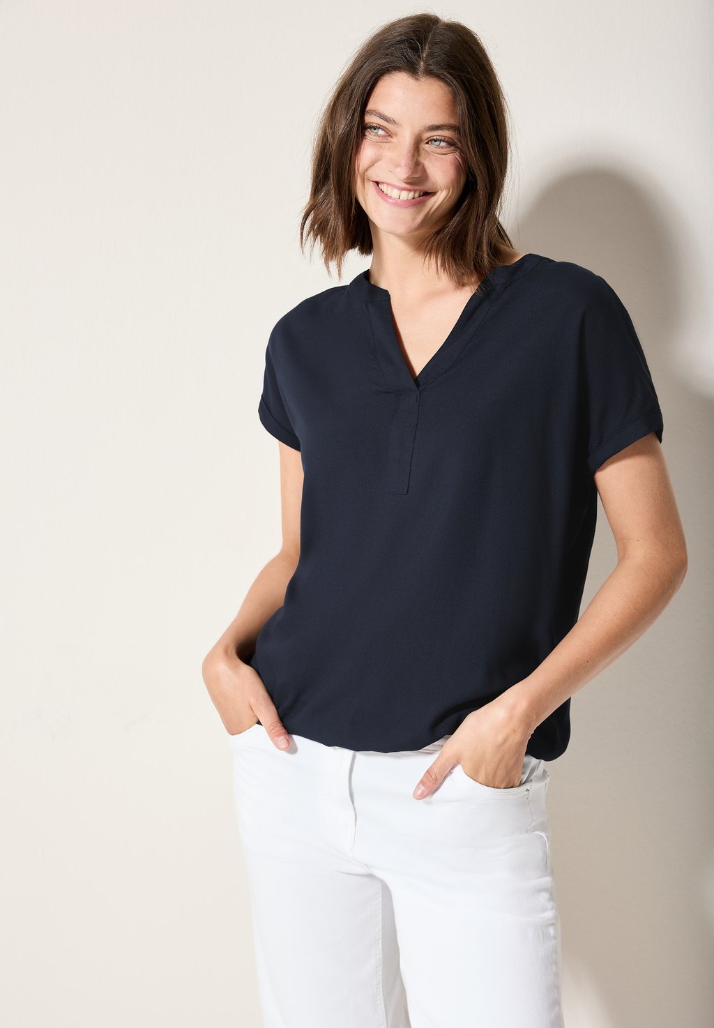 Блуза IN UNI Cecil, темно-синий
Блуза IN UNI Cecil, темно-синий