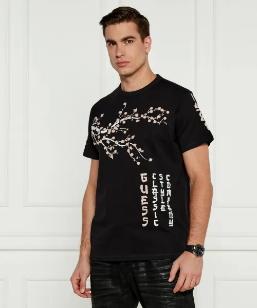 Футболка с изображением японского дерева Regular fit Guess Jeans, черный
Футболка с изображением японского дерева Regular fit Guess Jeans, черный