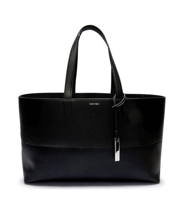 Сумочка Calvin Klein, черный
Сумочка Calvin Klein, черный
