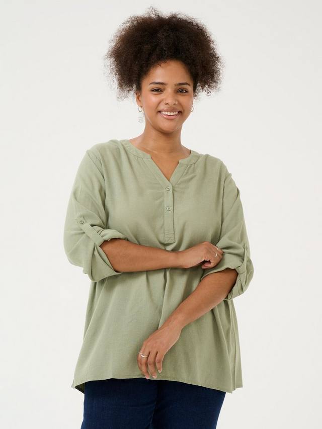 Блузка с v-образным вырезом из льняной смеси mille KAFFE Curve, цвет Oil Green
Блузка с v-образным вырезом из льняной смеси mille KAFFE Curve, цвет Oil Green