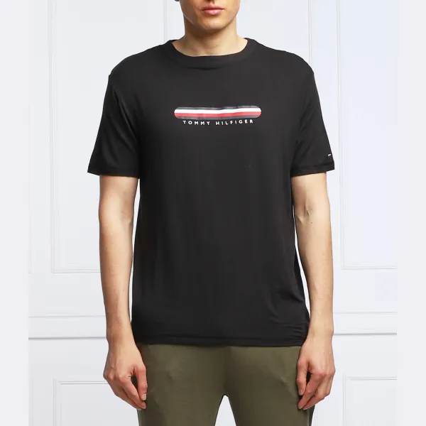 Футболка стандартного кроя Tommy Hilfiger, черный
Футболка стандартного кроя Tommy Hilfiger, черный