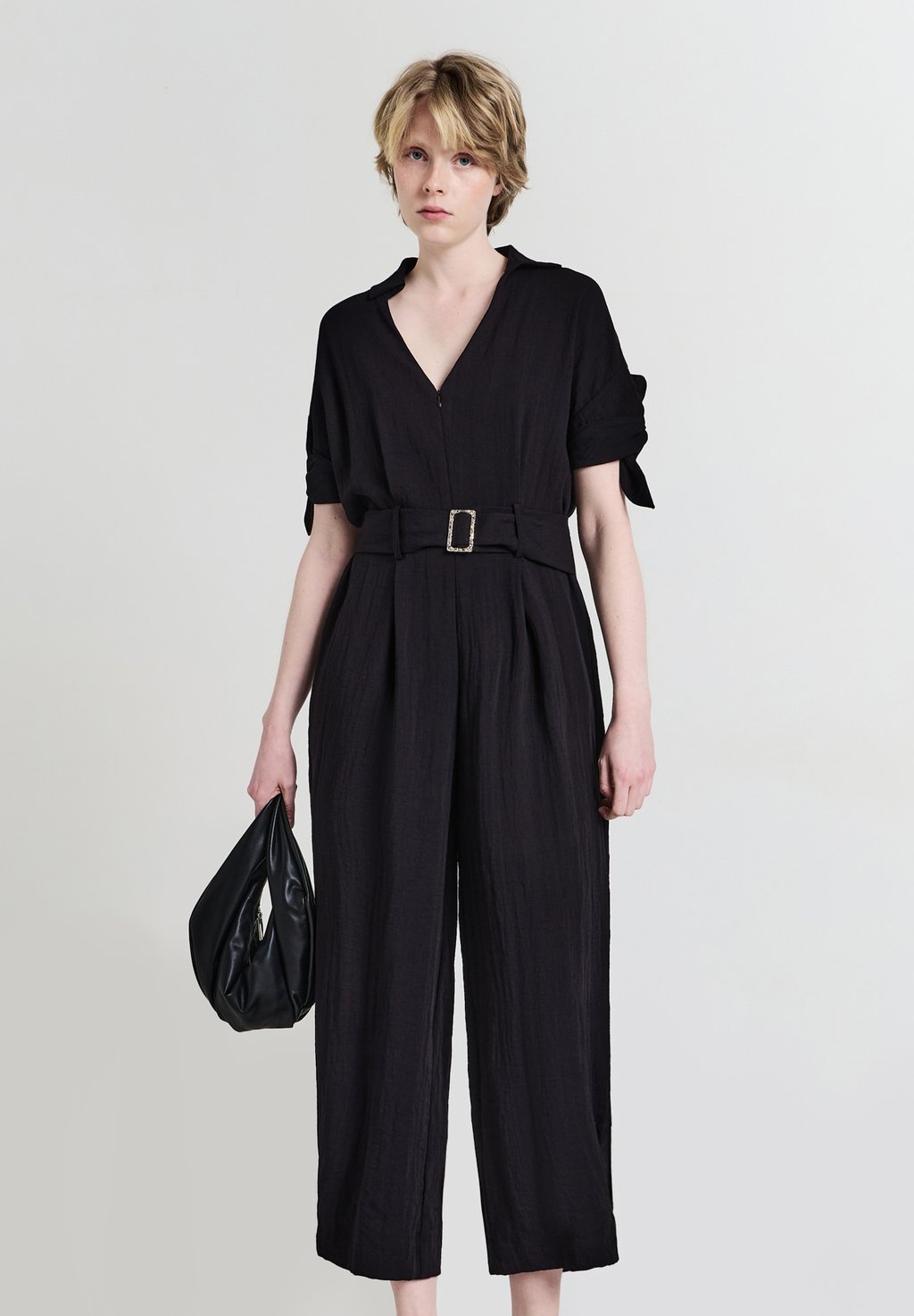 Комбинезон Calliope, черный
Комбинезон Calliope, черный