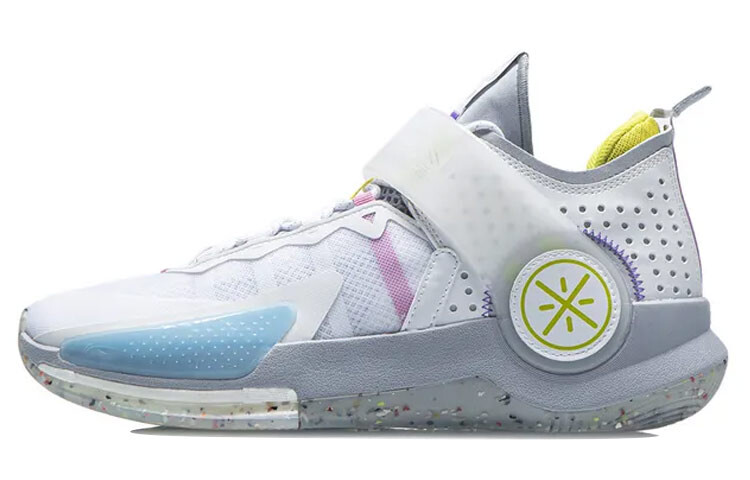 Баскетбольные кроссовки Wade Fission 7 мужские среднего размера стандартные белые/eospain Lining
Баскетбольные кроссовки Wade Fission 7 мужские среднего размера стандартные белые/eospain Lining