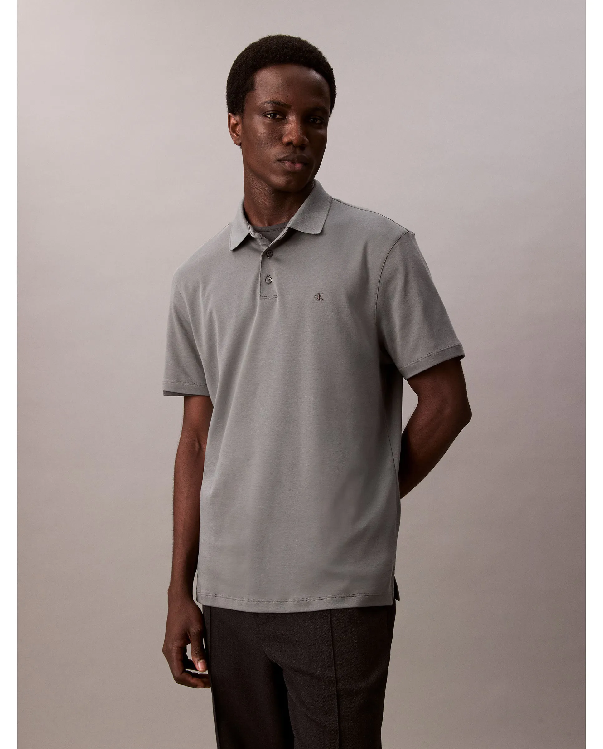 Поло мужское с коротким рукавом из хлопка Calvin Klein, темно-серый
Поло мужское с коротким рукавом из хлопка Calvin Klein, темно-серый