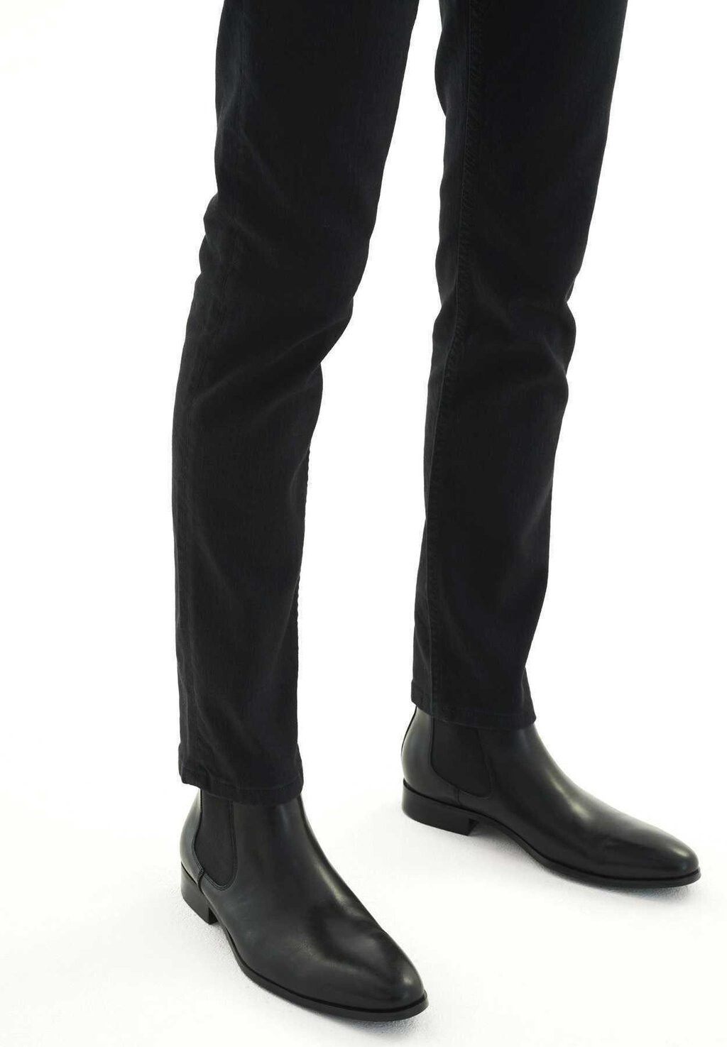 Ботильоны Baric Kazar, черный
Ботильоны Baric Kazar, черный