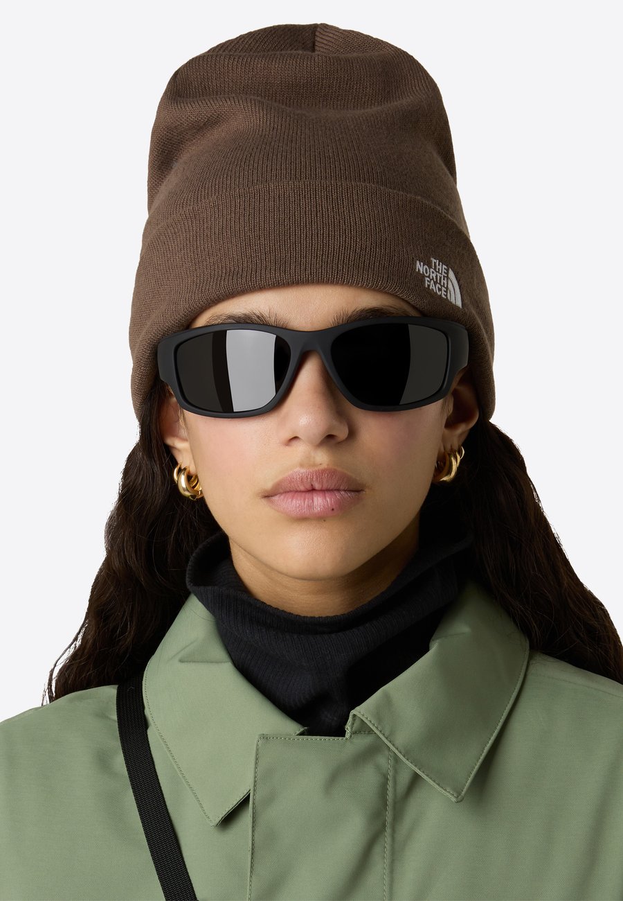 Шапка The North Face NORM BEANIE, Smokey Brown/Dark Brown
Шапка The North Face NORM BEANIE, Smokey Brown/Dark Brown