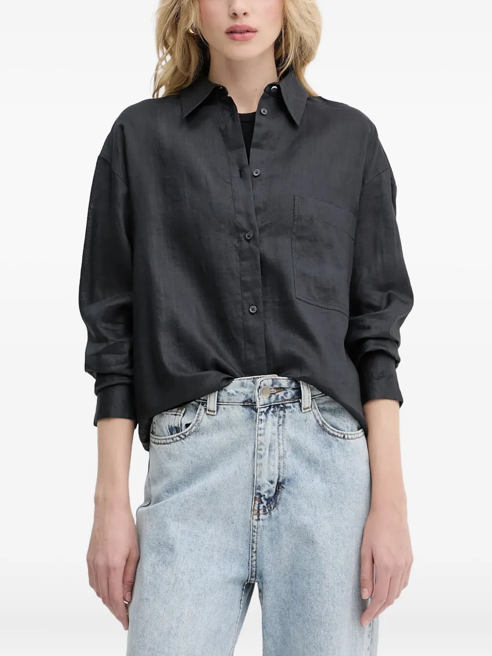 Рубашка с длинными рукавами и накладными карманами BOSS, черный
Рубашка с длинными рукавами и накладными карманами BOSS, черный