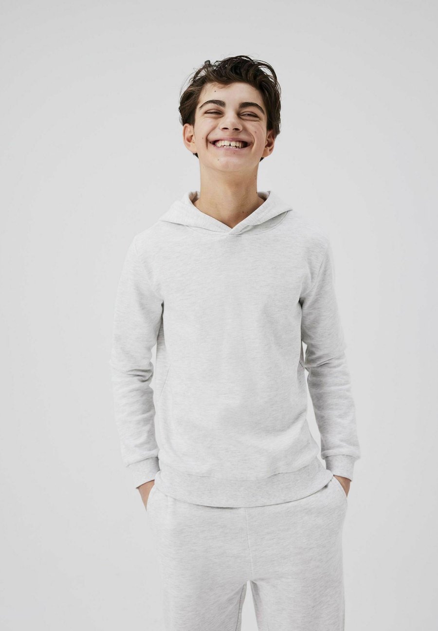 Худи LMTD RELAXED FIT, Light Grey Melange/Grey
Худи LMTD RELAXED FIT, Light Grey Melange/Grey