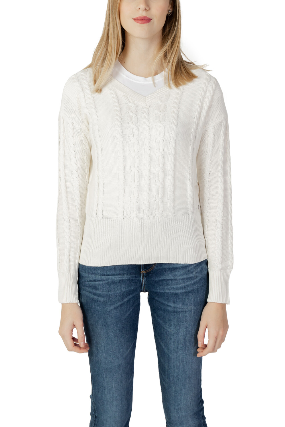 Джемпер Guess вязаный, белый
Джемпер Guess вязаный, белый