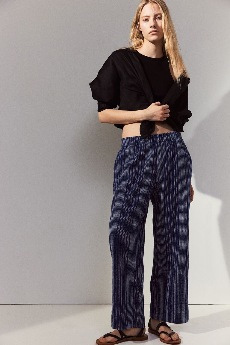 Брюки из бумажного пакета H&M, синий
Брюки из бумажного пакета H&M, синий