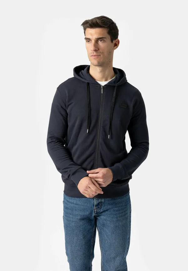 Толстовка с капюшоном и застежкой-молнией etretat Cerruti 1881, Dark Navy, Синий, Толстовка с капюшоном и застежкой-молнией etretat Cerruti 1881, Dark Navy
Толстовка с капюшоном и застежкой-молнией etretat Cerruti 1881, Dark Navy, Синий, Толстовка с капюшоном и застежкой-молнией etretat Cerruti 1881, Dark Navy