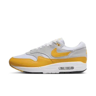 Кроссовки Nike Air Max 1 Essential, цвет White/Pure Platinum/Black/University Gold
Кроссовки Nike Air Max 1 Essential, цвет White/Pure Platinum/Black/University Gold