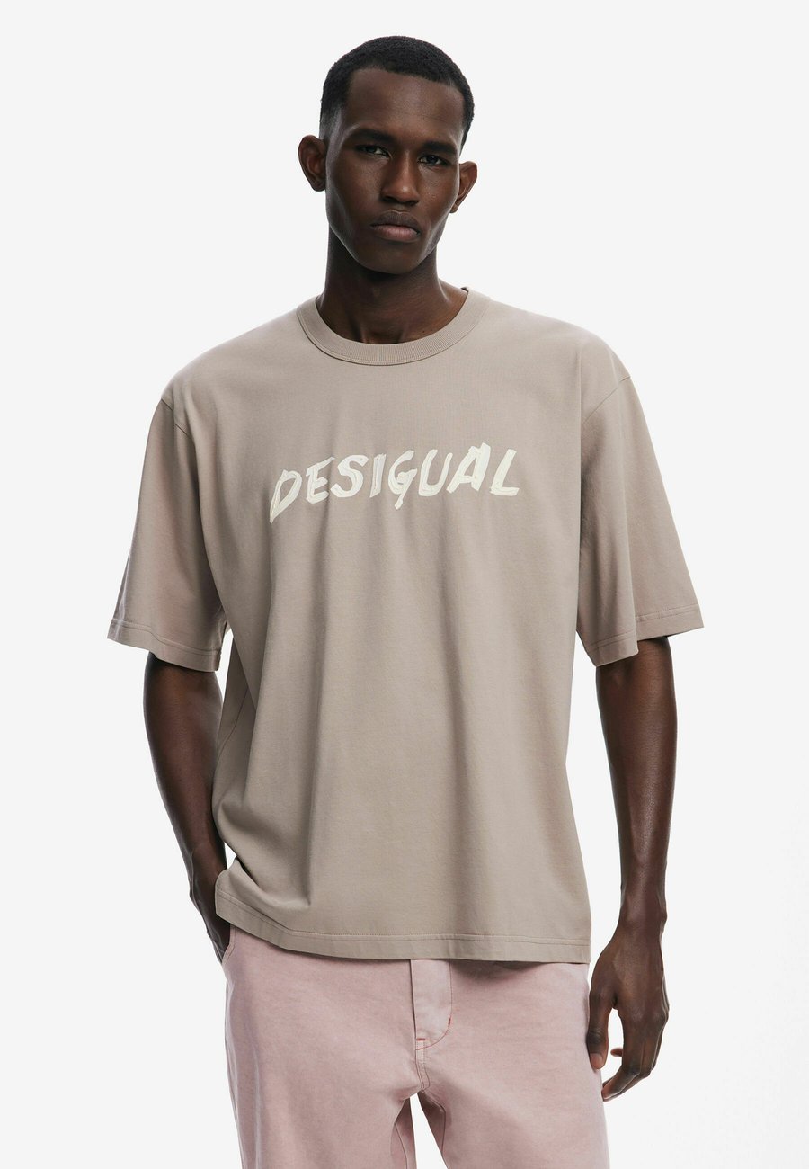 Футболка Desigual Print T-shirt, Brown/Light Brown, Коричневый, Футболка Desigual Print T-shirt, Brown/Light Brown
Футболка Desigual Print T-shirt, Brown/Light Brown, Коричневый, Футболка Desigual Print T-shirt, Brown/Light Brown