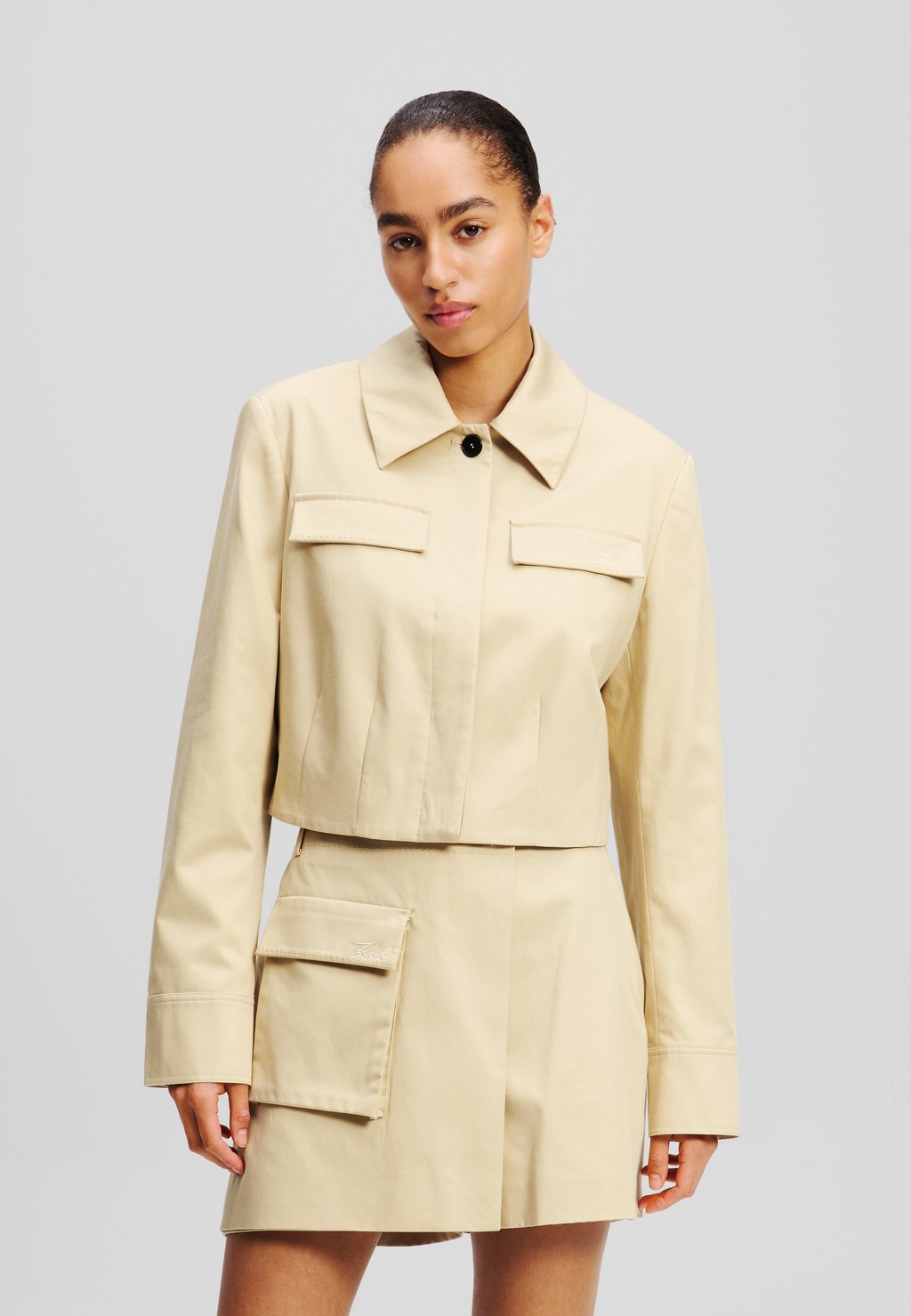 Легкая куртка KARL LAGERFELD, бежевый
Легкая куртка KARL LAGERFELD, бежевый