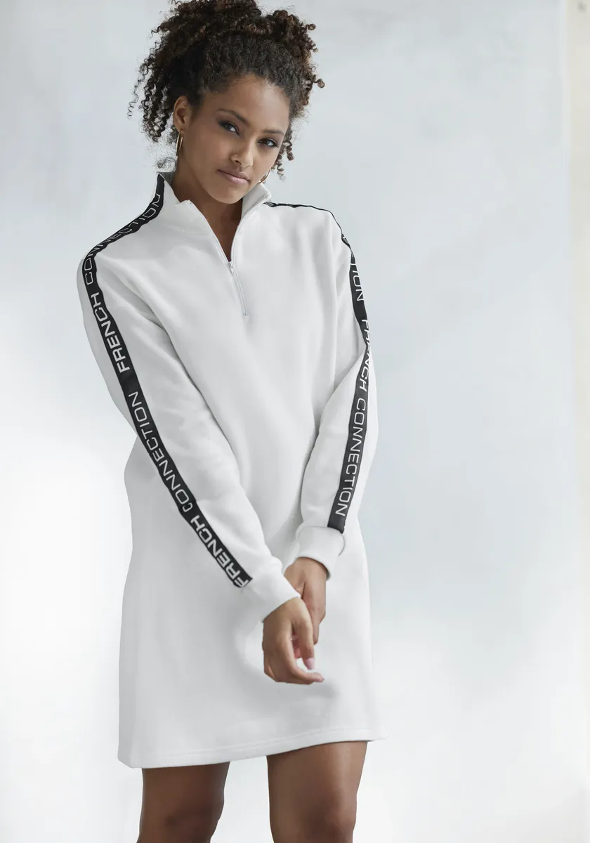 Платье-свитшот French Connection "lounge Dress" с воротником стойкой и вставками с логотипом на рукавах, кремовый
Платье-свитшот French Connection "lounge Dress" с воротником стойкой и вставками с логотипом на рукавах, кремовый