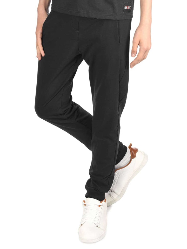 Тканевые брюки BEZLIT, черный
Тканевые брюки BEZLIT, черный