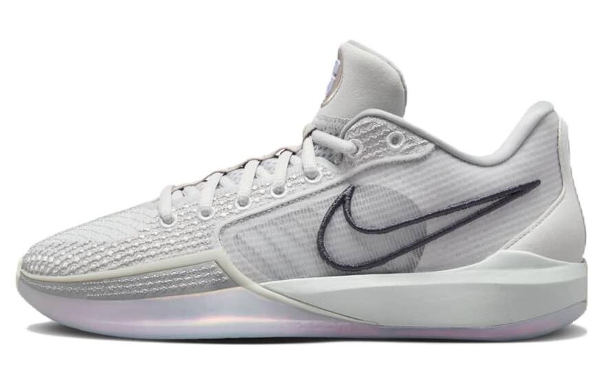 Мужские баскетбольные кроссовки Nike Sabrina 1
Мужские баскетбольные кроссовки Nike Sabrina 1