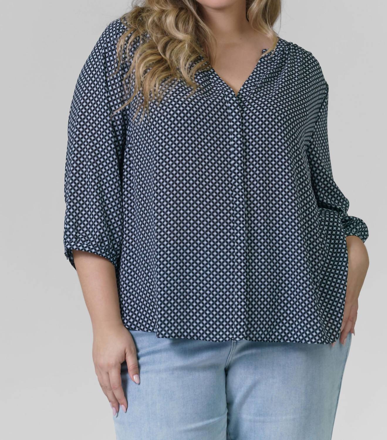 Блузка с защипами - Plus In Diamond Peak NYDJ, Diamond Peak 
Блузка с защипами - Plus In Diamond Peak NYDJ, Diamond Peak