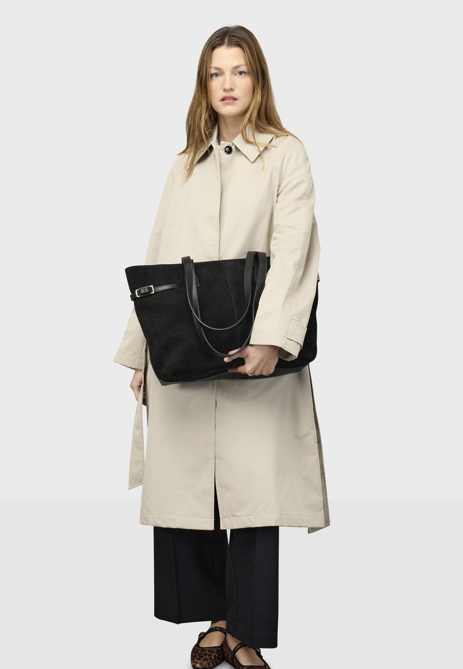 Сумка-шоппер nat & nin MARCEAU, Black
Сумка-шоппер nat & nin MARCEAU, Black