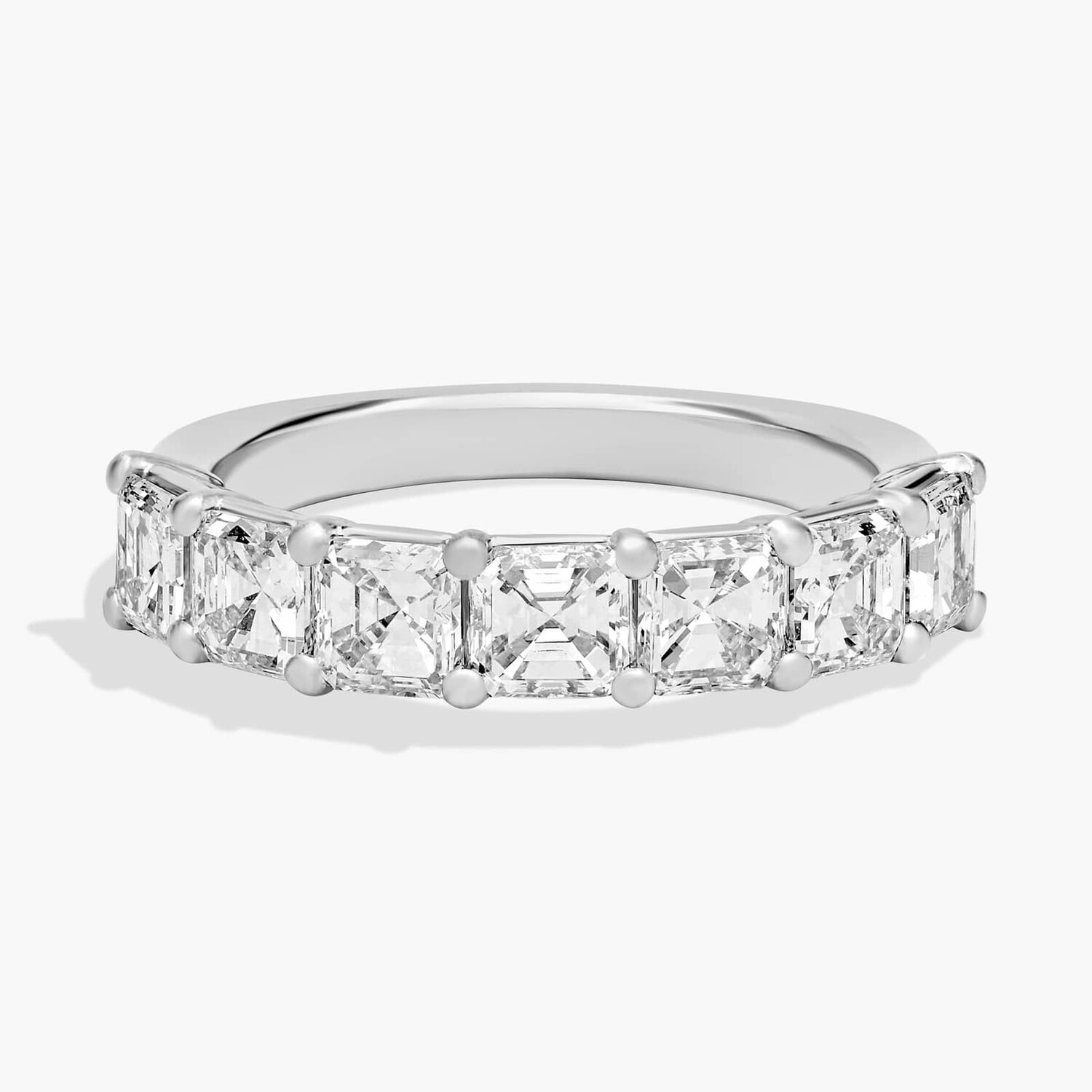 Кольцо с семью выращенными в лаборатории бриллиантами Asscher из 14-каратного белого золота (2 карата, два карата - FG / VS2-SI1) Blue Nile
Кольцо с семью выращенными в лаборатории бриллиантами Asscher из 14-каратного белого золота (2 карата, два карата - FG / VS2-SI1) Blue Nile