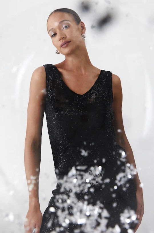 Топ Medicine, черный
Топ Medicine, черный