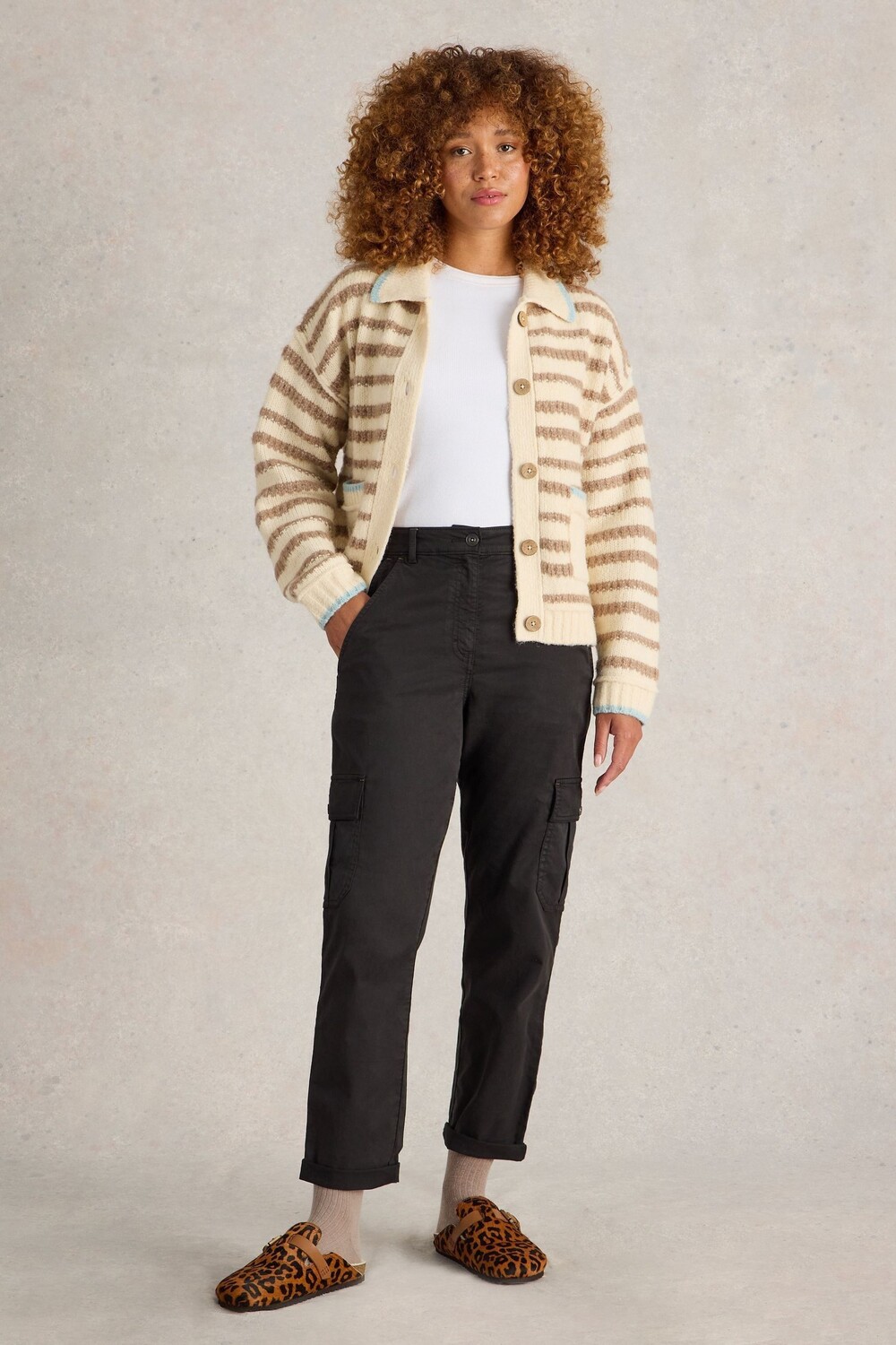 Брюки карго Everleigh White Stuff, черный
Брюки карго Everleigh White Stuff, черный