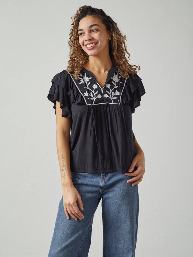 Imsa топ с вышивкой и галстучным воротником Sisters Point, Black/Multi
Imsa топ с вышивкой и галстучным воротником Sisters Point, Black/Multi