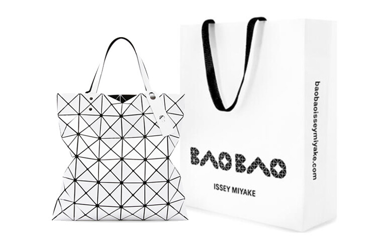 Issey Miyake Женская сумка
Issey Miyake Женская сумка