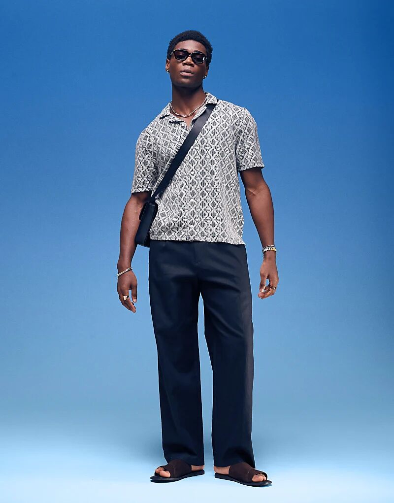 Элегантные брюки широкого кроя из льняной смеси со складкой спереди, черного цвета от ASOS DESIGN
Элегантные брюки широкого кроя из льняной смеси со складкой спереди, черного цвета от ASOS DESIGN