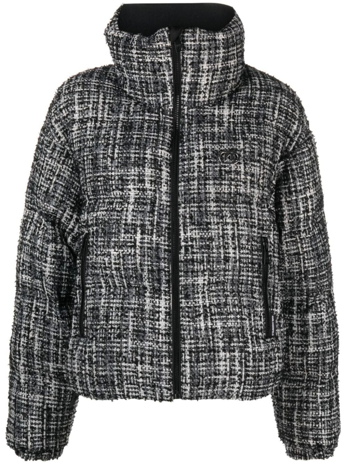 Karl Lagerfeld пуховик из ткани букле, черный
Karl Lagerfeld пуховик из ткани букле, черный