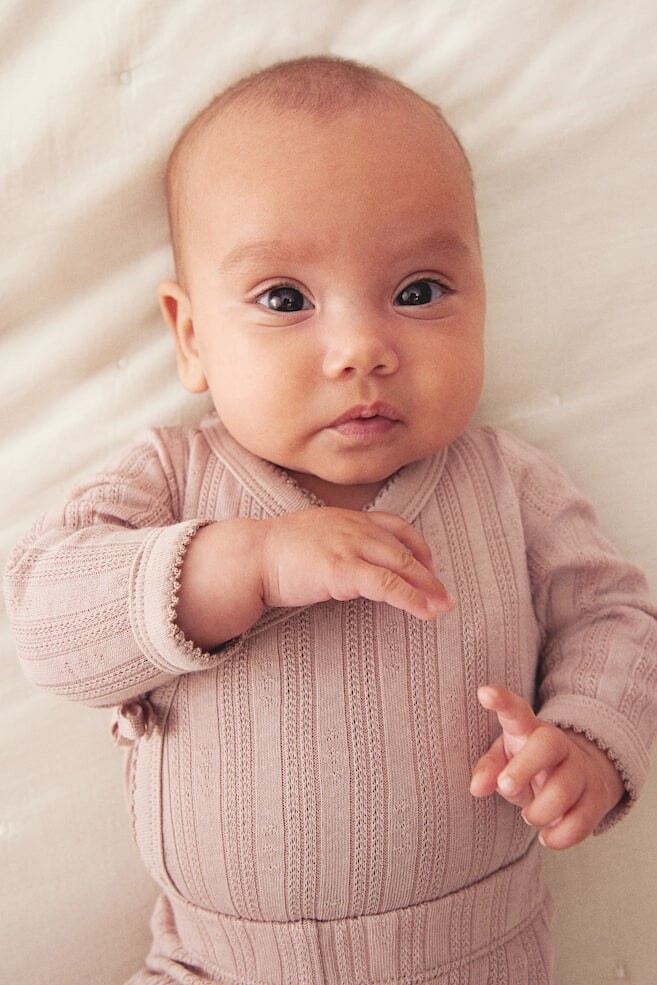 Боди из джерси с узором «пуанты» H&M, бежевый
Боди из джерси с узором «пуанты» H&M, бежевый