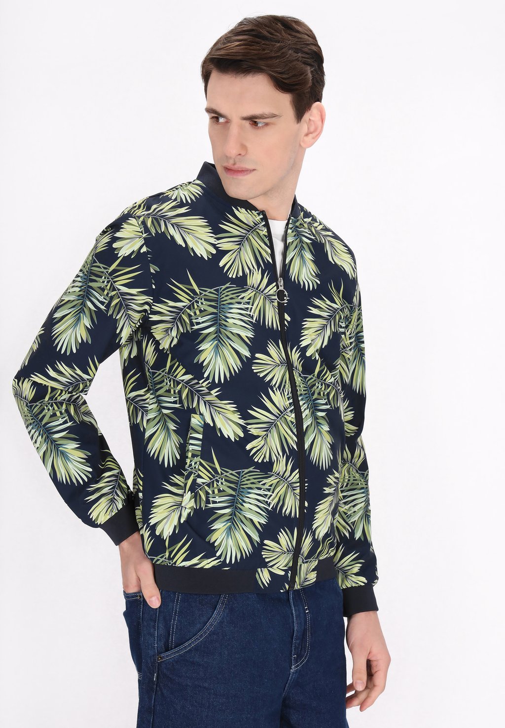 Куртка-бомбер Mo, зеленый
Куртка-бомбер Mo, зеленый