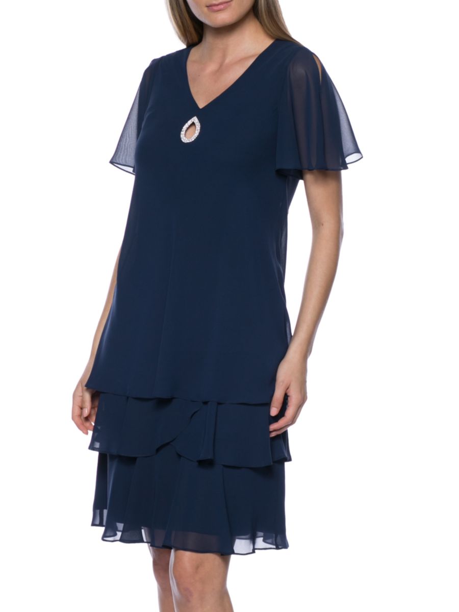 Платье-трапеция с рукавами-крылышками и ярусами Marina, темно-синий
Платье-трапеция с рукавами-крылышками и ярусами Marina, темно-синий