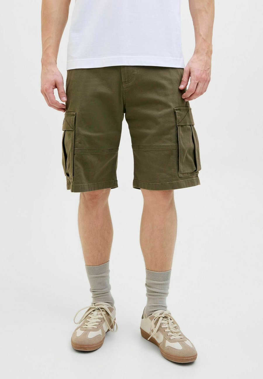 Шорты Jack & Jones RELAXED FIT, Olive Night/Olive
Шорты Jack & Jones RELAXED FIT, Olive Night/Olive