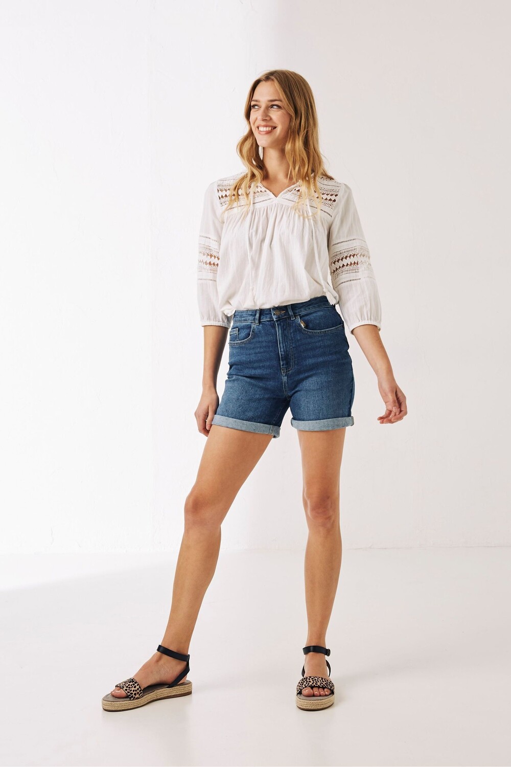 Синие джинсовые шорты FatFace Darley Fat Face, синий
Синие джинсовые шорты FatFace Darley Fat Face, синий