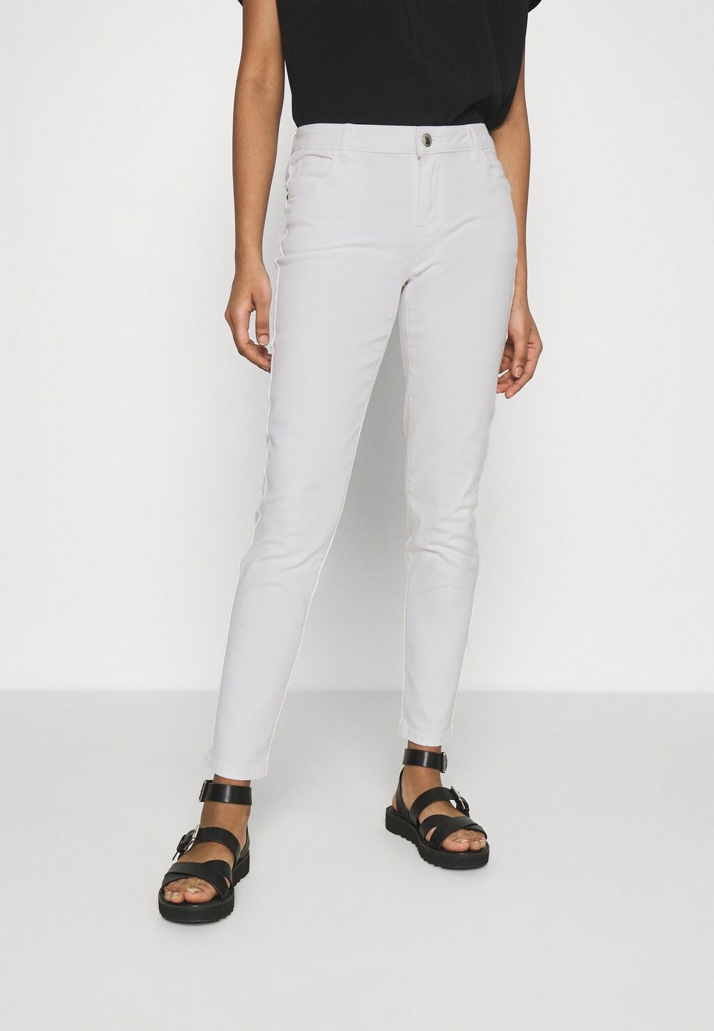 Джинсы Skinny Fit Morgan
Джинсы Skinny Fit Morgan