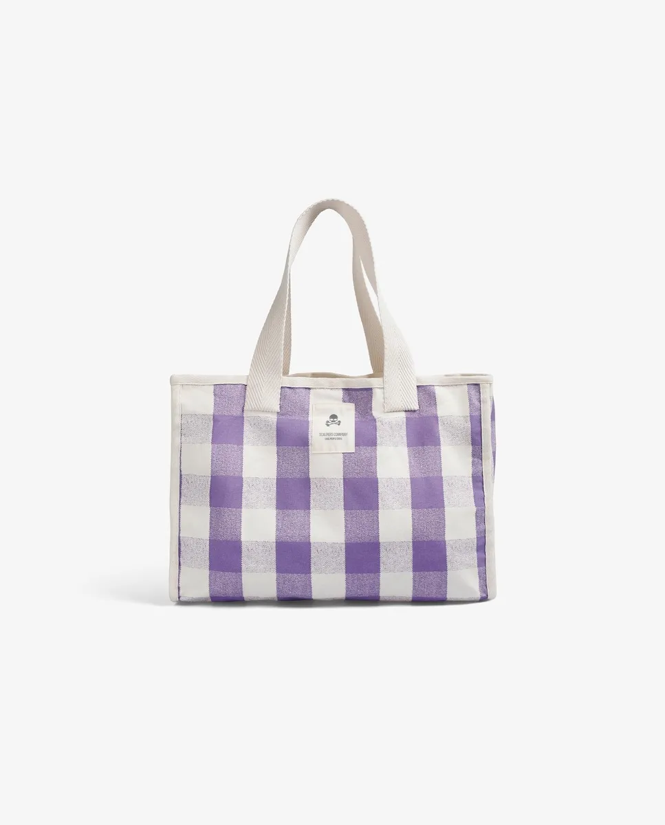 Сумка для девочки-тоут с рисунком в клетку вишиви и деталью в виде этикетки с логотипом Scalpers, фиолетовый
Сумка для девочки-тоут с рисунком в клетку вишиви и деталью в виде этикетки с логотипом Scalpers, фиолетовый