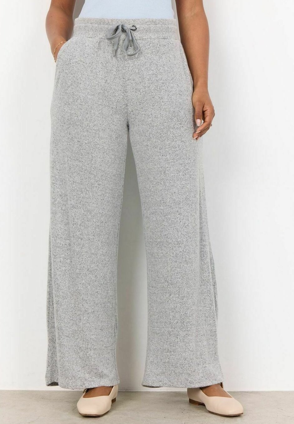 Спортивные брюки Soyaconcept, светло-серый
Спортивные брюки Soyaconcept, светло-серый