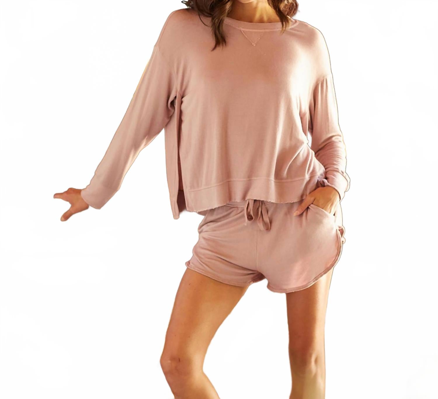 Сабина свитшот в винтажном розовом LVHR
Сабина свитшот в винтажном розовом LVHR