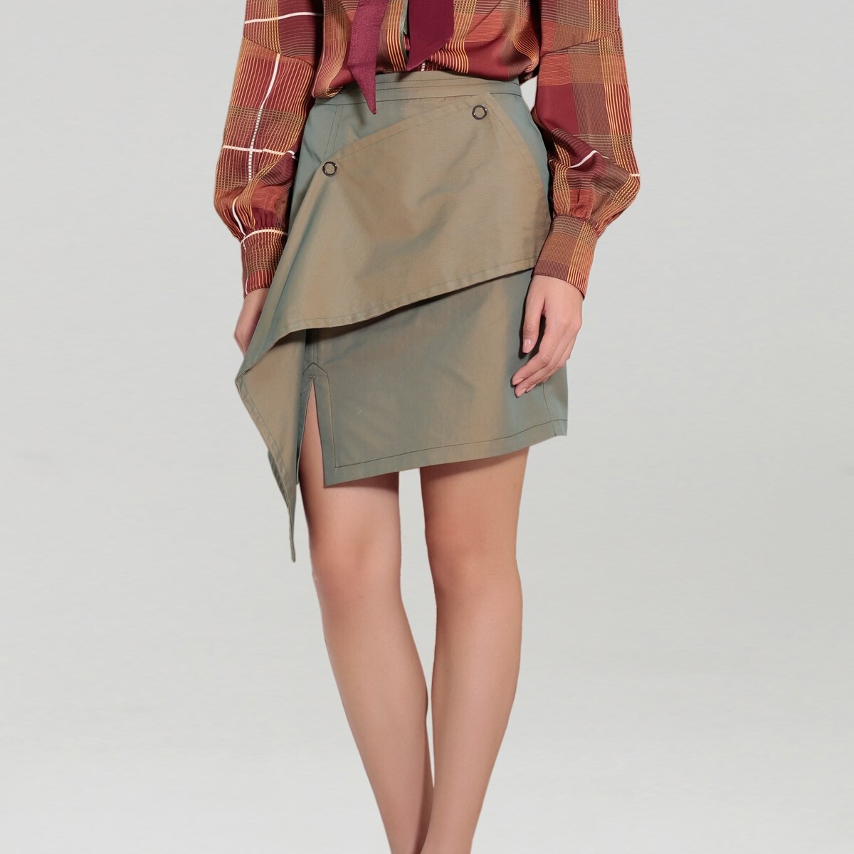 Прямая юбка со съемной передней частью Smart And Joy, хаки
Прямая юбка со съемной передней частью Smart And Joy, хаки