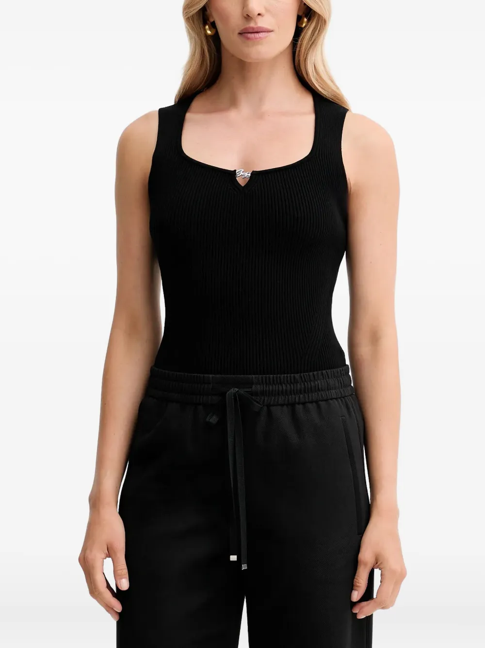 Топ в рубчик с логотипом BOSS, черный
Топ в рубчик с логотипом BOSS, черный