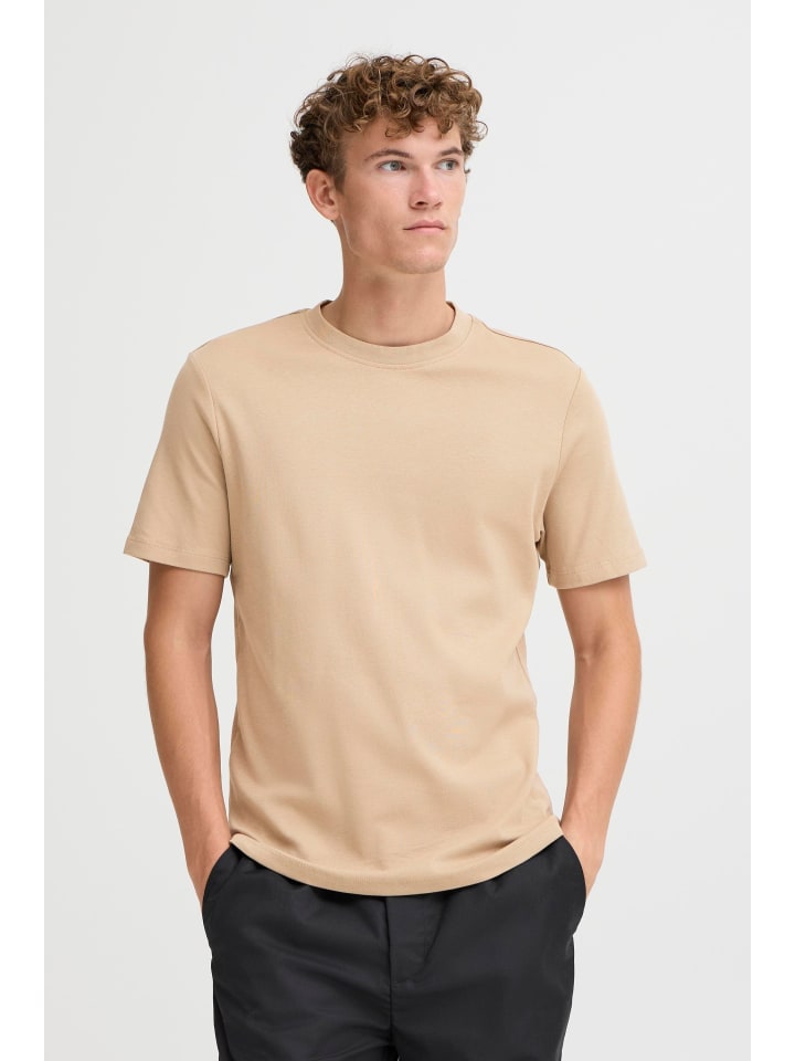 Рубашка с круглым вырезом CFNILO бежевого цвета CASUAL FRIDAY
Рубашка с круглым вырезом CFNILO бежевого цвета CASUAL FRIDAY